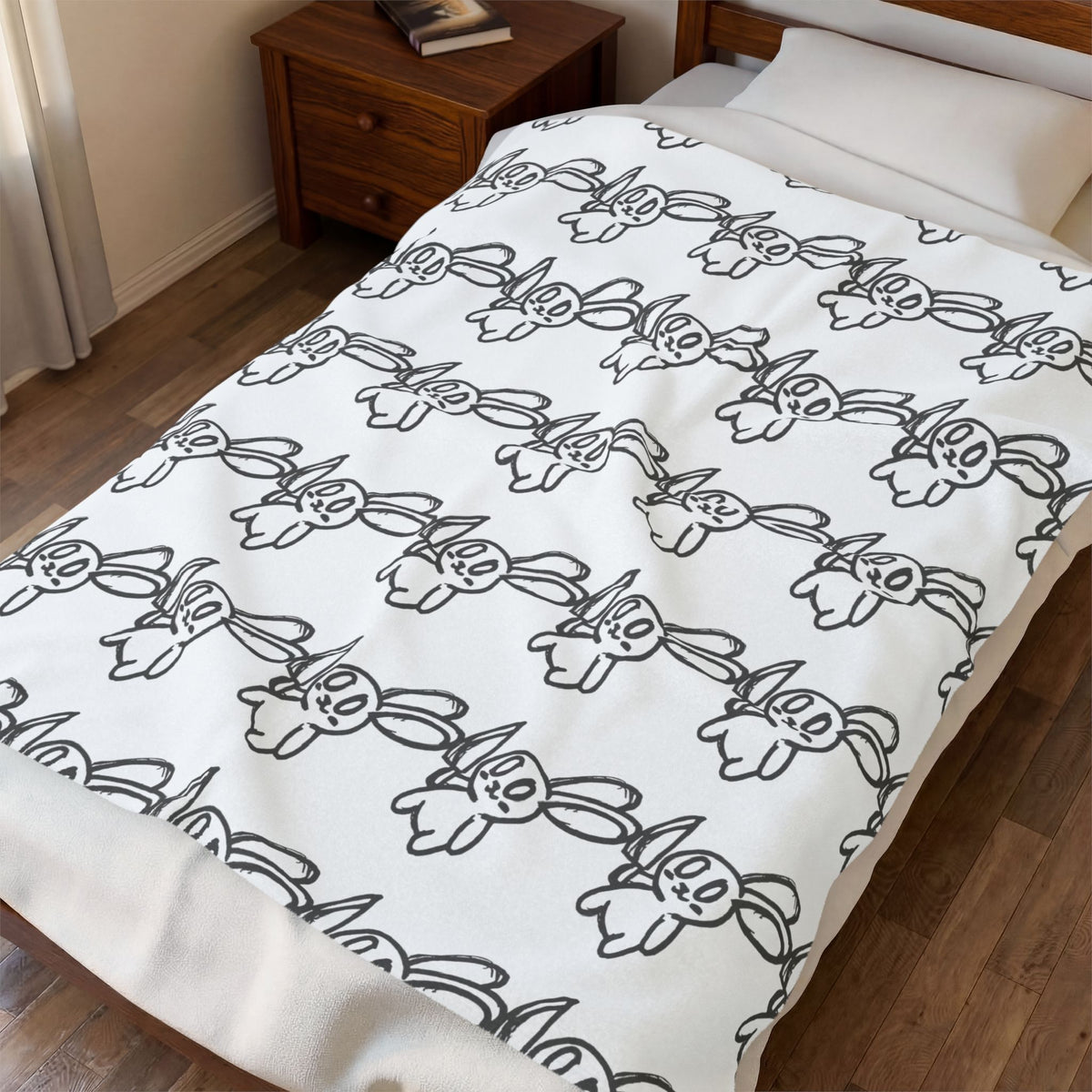 Bunny Pattern Velveteen Plush Blanket — Soft Cartoon Rabbit Throw for Kids & Nursery